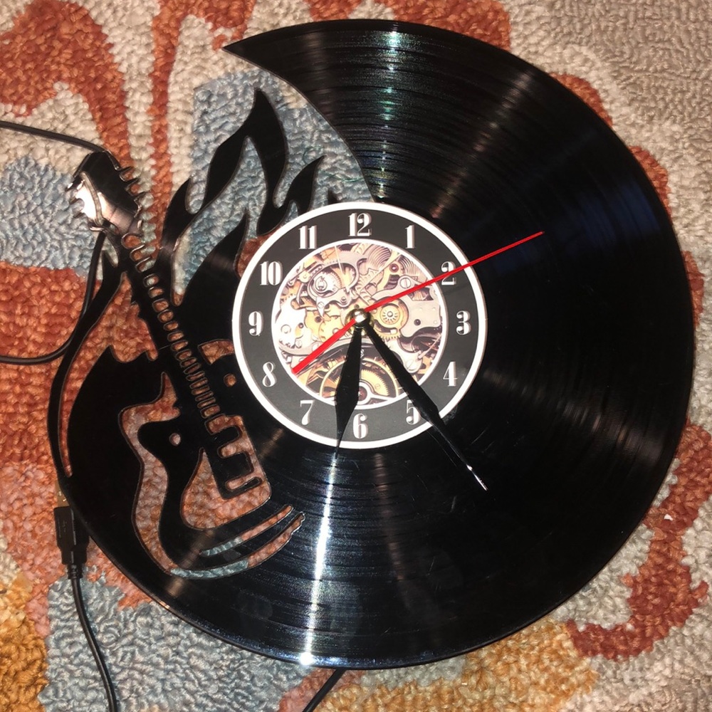 Sangtai 6168 — Laser Cut Vinyl Record Clock